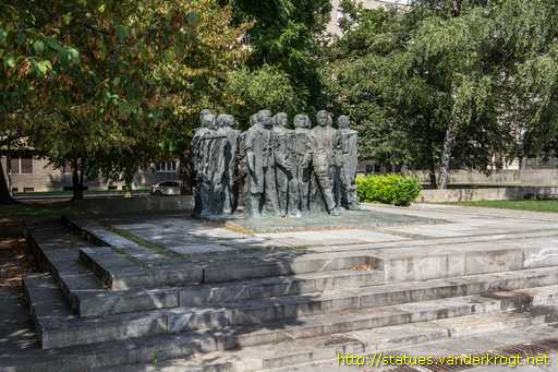 Ljubljana /  Spomenik Edvardu Kardelju
