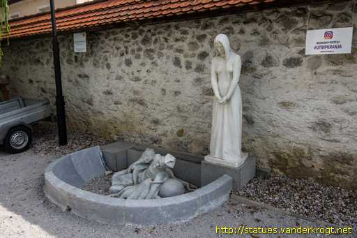 Kranj /  Vodnjak sv. Janeza Nepomuka