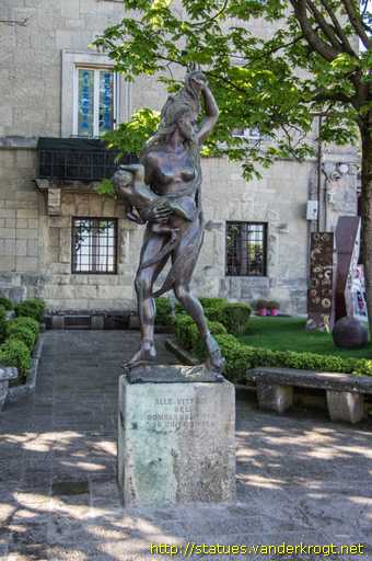 San Marino /  La Maternità