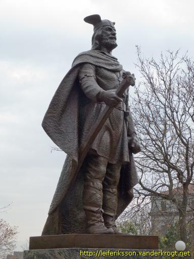 Saint Paul /  Leif Eriksson