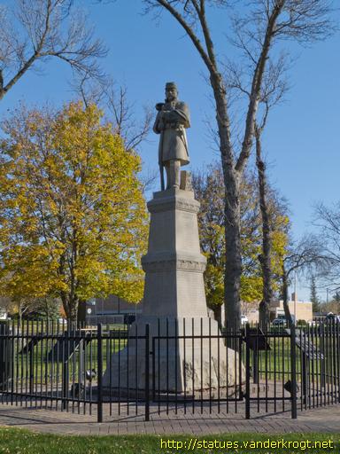 Pipestone /  Soldier Memorial Monument