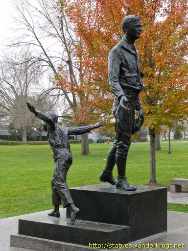 Saint Paul /  Charles Lindbergh Memorial 'The Boy and the Man'