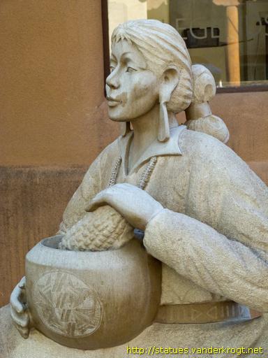 Santa Fe /  Native American Woman