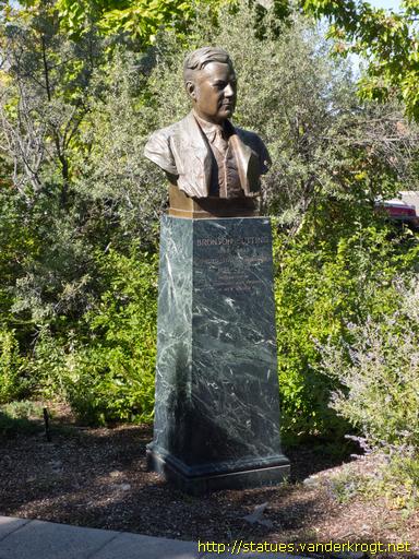 Santa Fe / Bronson Gutting