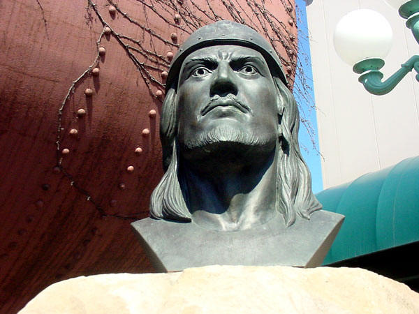 Cleveland /  Leif Eriksson