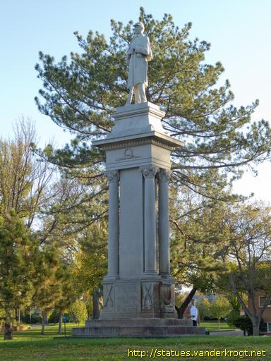 Pierre / Civil War Monument