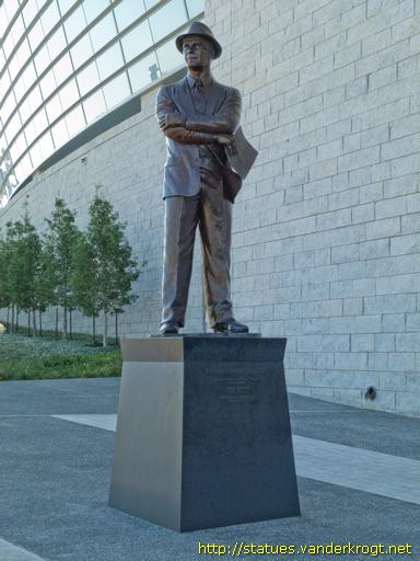 Arlington /  Tom Landry