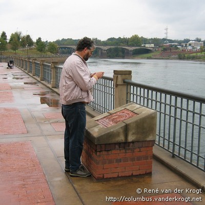 Columbus (Ga), Riverwalk: Opening plaque and Peter