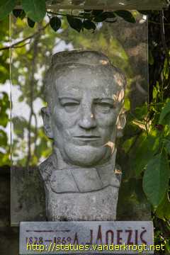 Suetschach - Büsten von Slowenischen Persönlichkeiten aus Kärntens