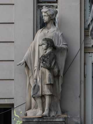 Wien - Matronen mit Waisen