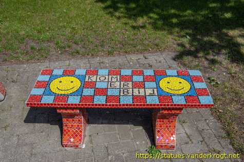Achterbroek - Social Sofa 'Zandstraat'