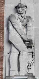Mons - Reliefs au Palais provincial