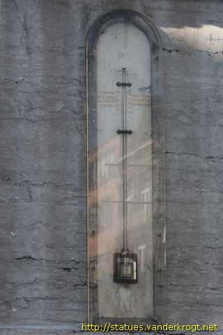 Mons - Monument en mémoire de  J.-C. Houzeau de Lehaie