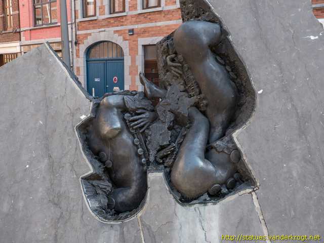 Dinant - Monument Adolphe Sax et Dinant