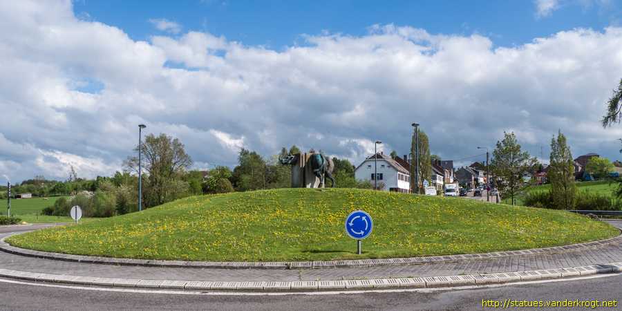 Ciney - Le rond-point des Vaches