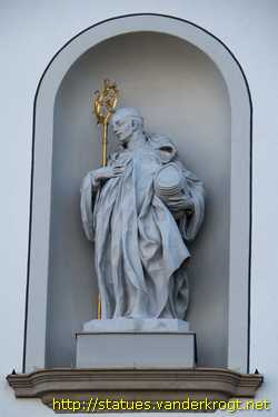 Sankt Gallen - Heiligenstatuen an der Stiftskirche
