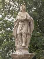 Click for larger photo in separate window