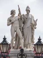 Berlin - Statuen auf der Schlobrücke