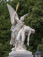 Berlin - Statuen auf der Schlobrücke