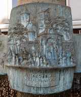 Bingen am Rhein - Markbrunnen mit Motiven aus der Binger Geschichte