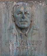 Bingen am Rhein - Markbrunnen mit Motiven aus der Binger Geschichte