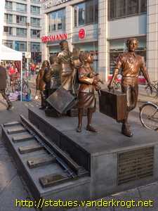 Berlin - Kindertransport - Züge in das Leben, Züge in den Tod