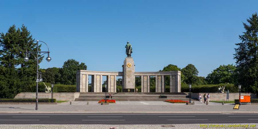 Berlin - Sowjetisches Ehrenmal