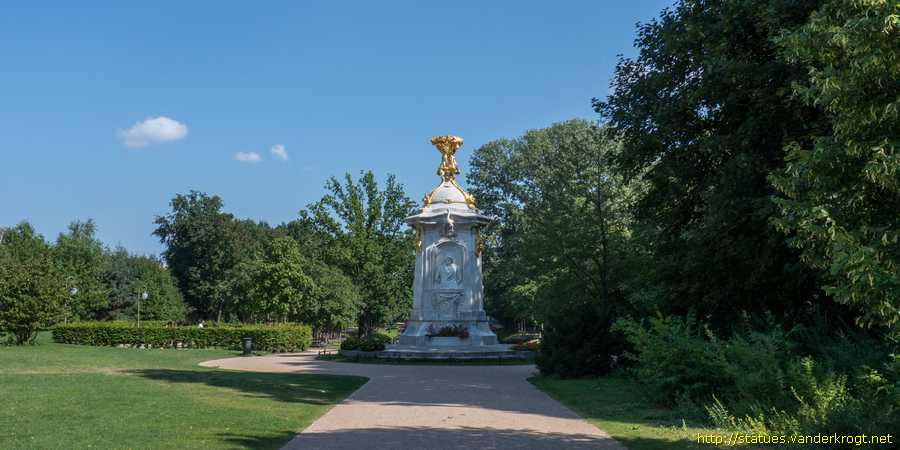 Berlin - Beethoven-Haydn-Mozart-Denkmal