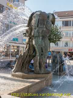 Heilbronn - Neuer Stadtbrunnen oder Komödiantenbrunnen