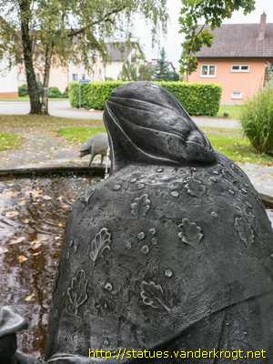 Gailingen am Hochrhein - Eichelklauber Narrenbrunnen