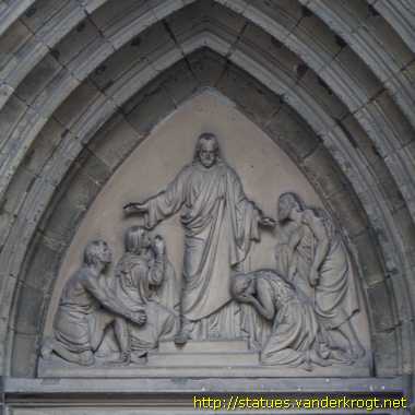 Konstanz - Heiligenstatuen am Münster