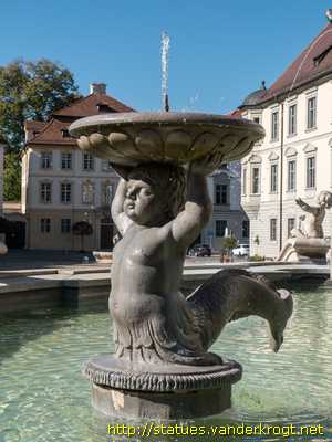 Eichstätt - Mariensäule und -brunnen