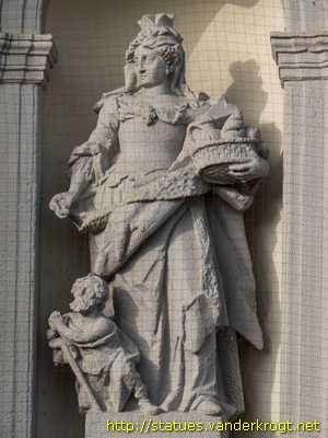 Stopfenheim - Heiligenstatuen an der St. Augustinus Kirche