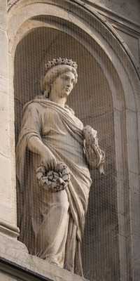 Frankfurt am Main - Skulpturen am Alten Oper