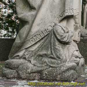 Frankfurt am Main - Kreuzigungsgruppe Petersfriedhof