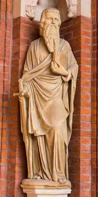 Hannover - Skulpturen an der Christuskirche