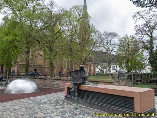 Neustadt an der Weinstraße - Zeitungsleser