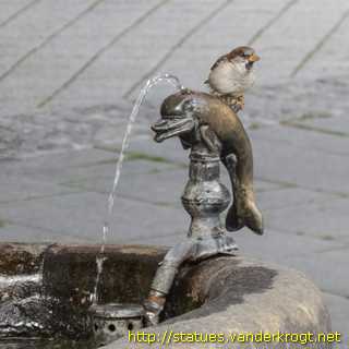 Magdeburg - Brunnen 'Die Badende'