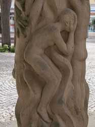 Nordhausen - Stele zum Gedenken der Opfer der Bombardierung