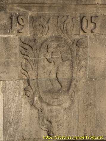 Berlin - Reliefs Grünstraßenbrücke