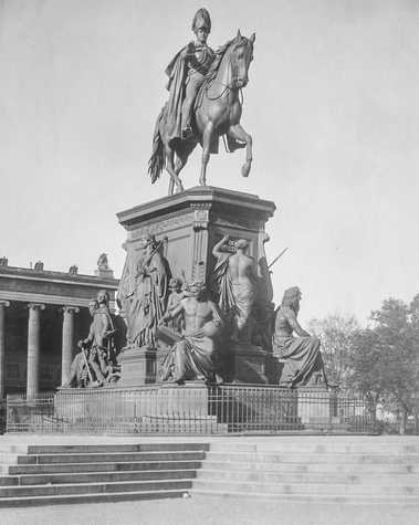 Berlin - Allegorie der Wissenschaft