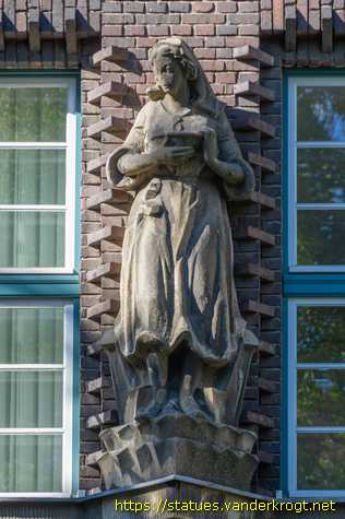 Berlin - Allegorien des Gesundheitswesens