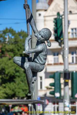 Berlin - Kletternde Kinder