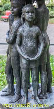 Berlin - Fünf-Kinder-Tröpfel-Brunnen