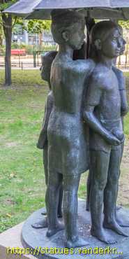 Berlin - Fünf-Kinder-Tröpfel-Brunnen