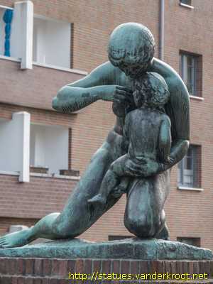 Hamburg - Mutter und Kind - Adolf-von-Elm-Denkmal