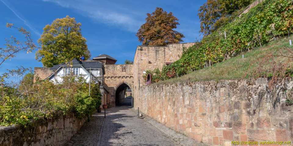 Marburg - Roter Pumps aus "Aschenputtel"