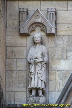 Wetzlar - Heiligenstatuen am Wetzlarer Dom