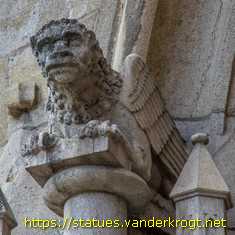 Wetzlar - Heiligenstatuen am Wetzlarer Dom
