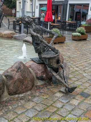 Grimmen - Rückert-Brunnen